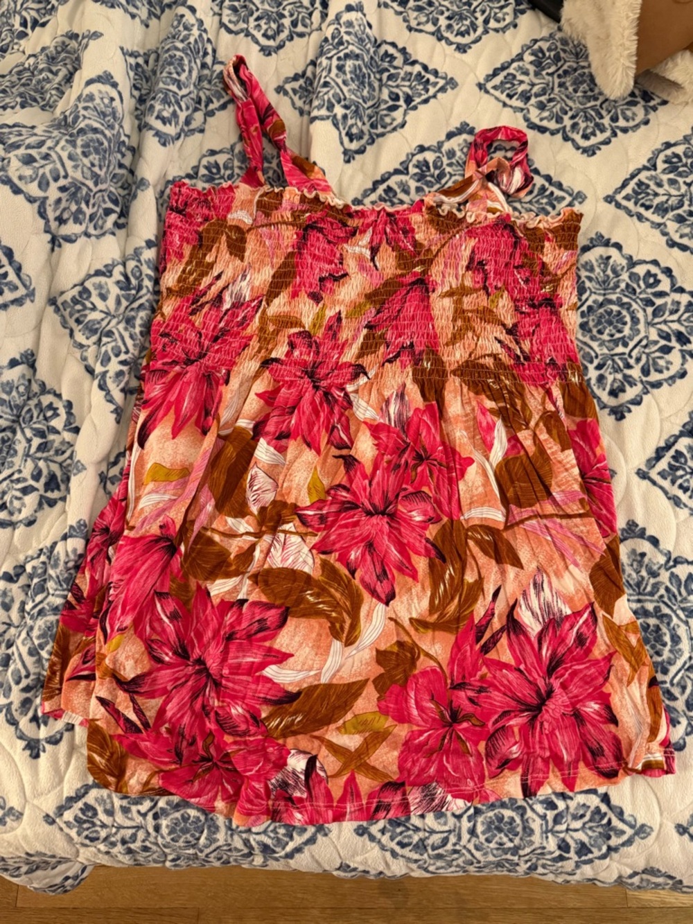VENUS Pink Floral Smocked Tank Top